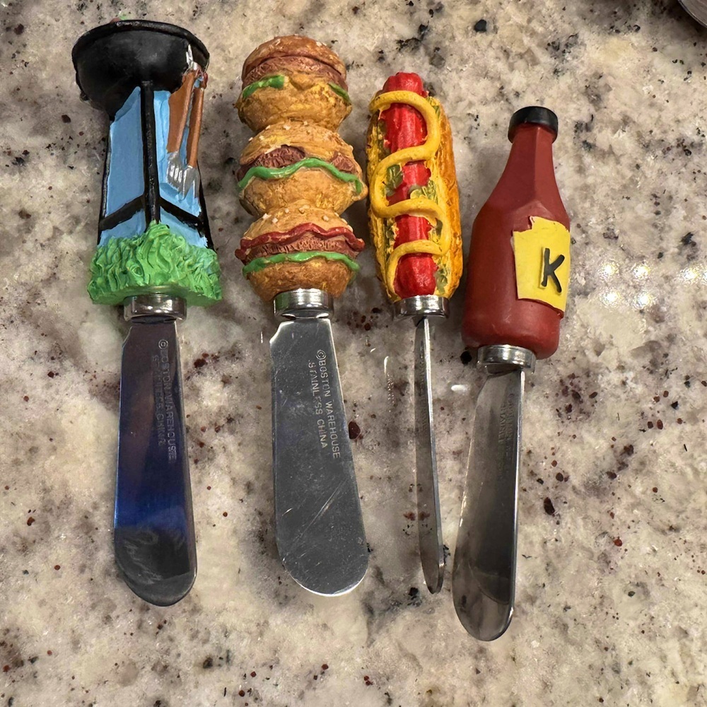 Boston Warehouse Stainless Steel Spreader butter knife’s set of 4